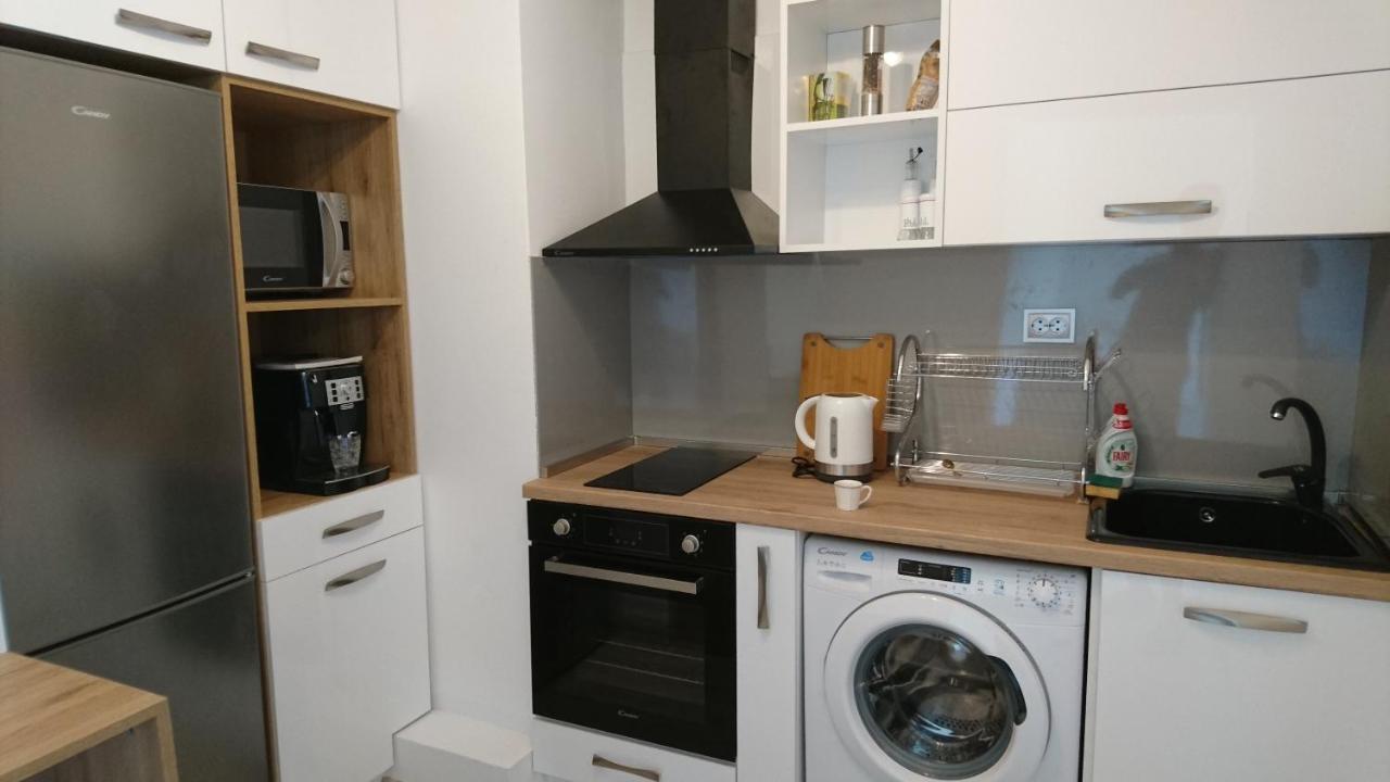 Park Apartments & Rooms Popovi ซันดันสกี ภายนอก รูปภาพ