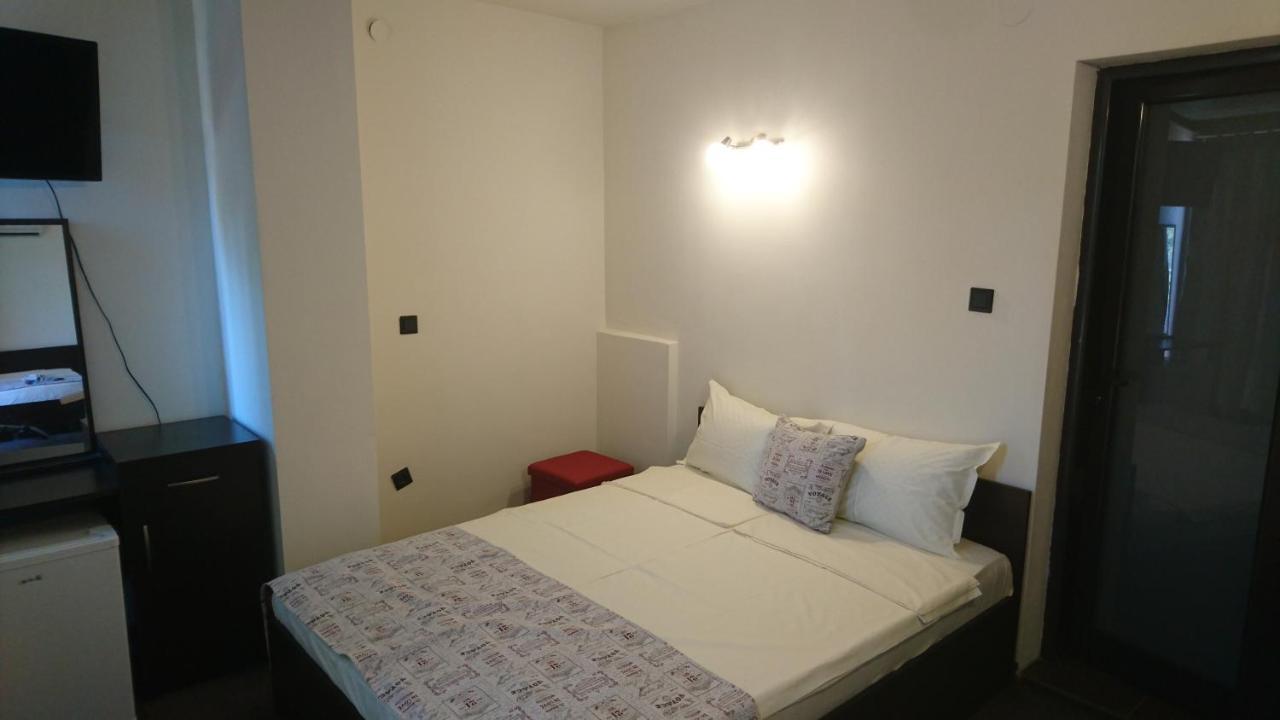 Park Apartments & Rooms Popovi ซันดันสกี ภายนอก รูปภาพ