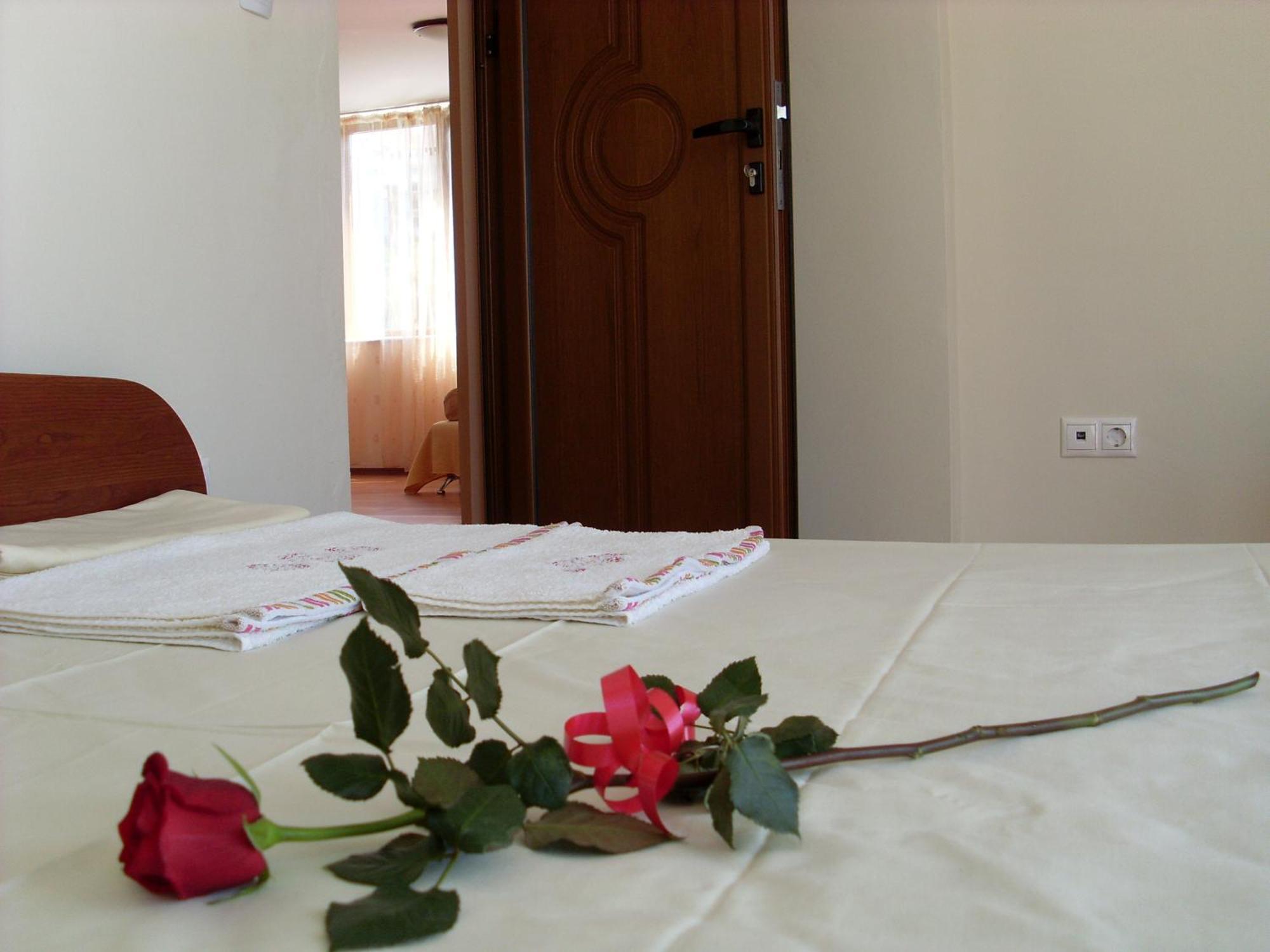 Park Apartments & Rooms Popovi ซันดันสกี ภายนอก รูปภาพ